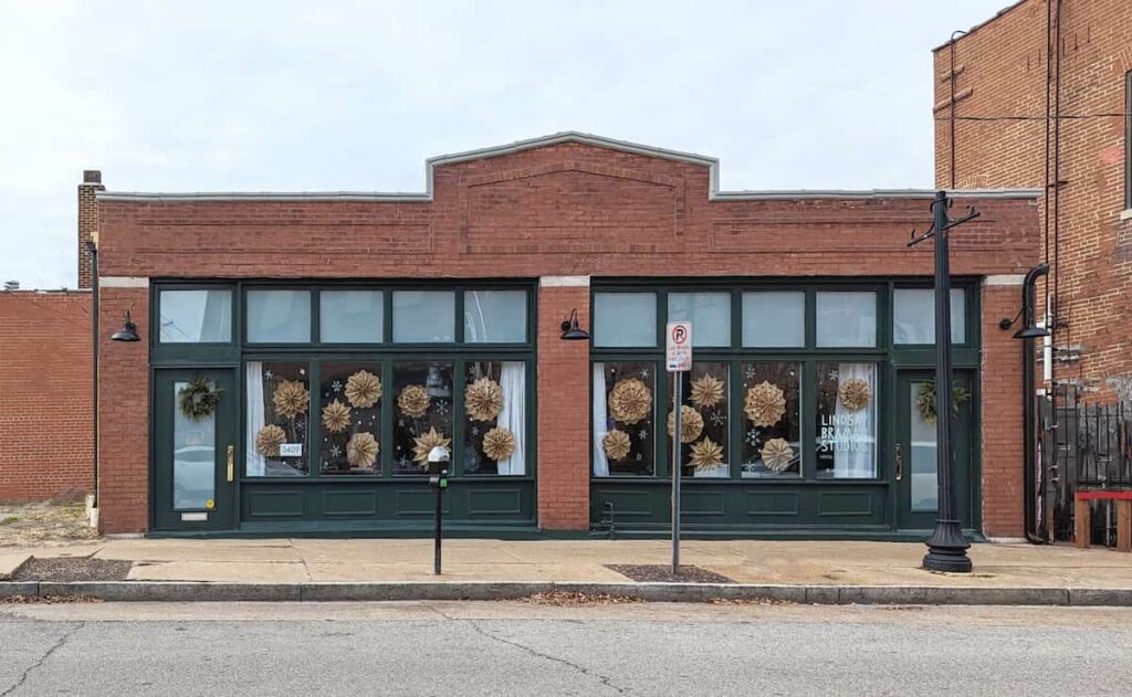 building at 3409 iowa ave in saint louis mo